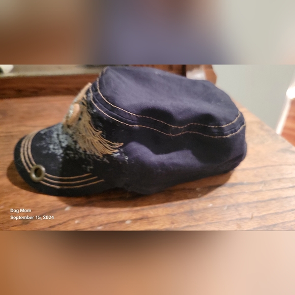 Hat - Picture 4 of 5